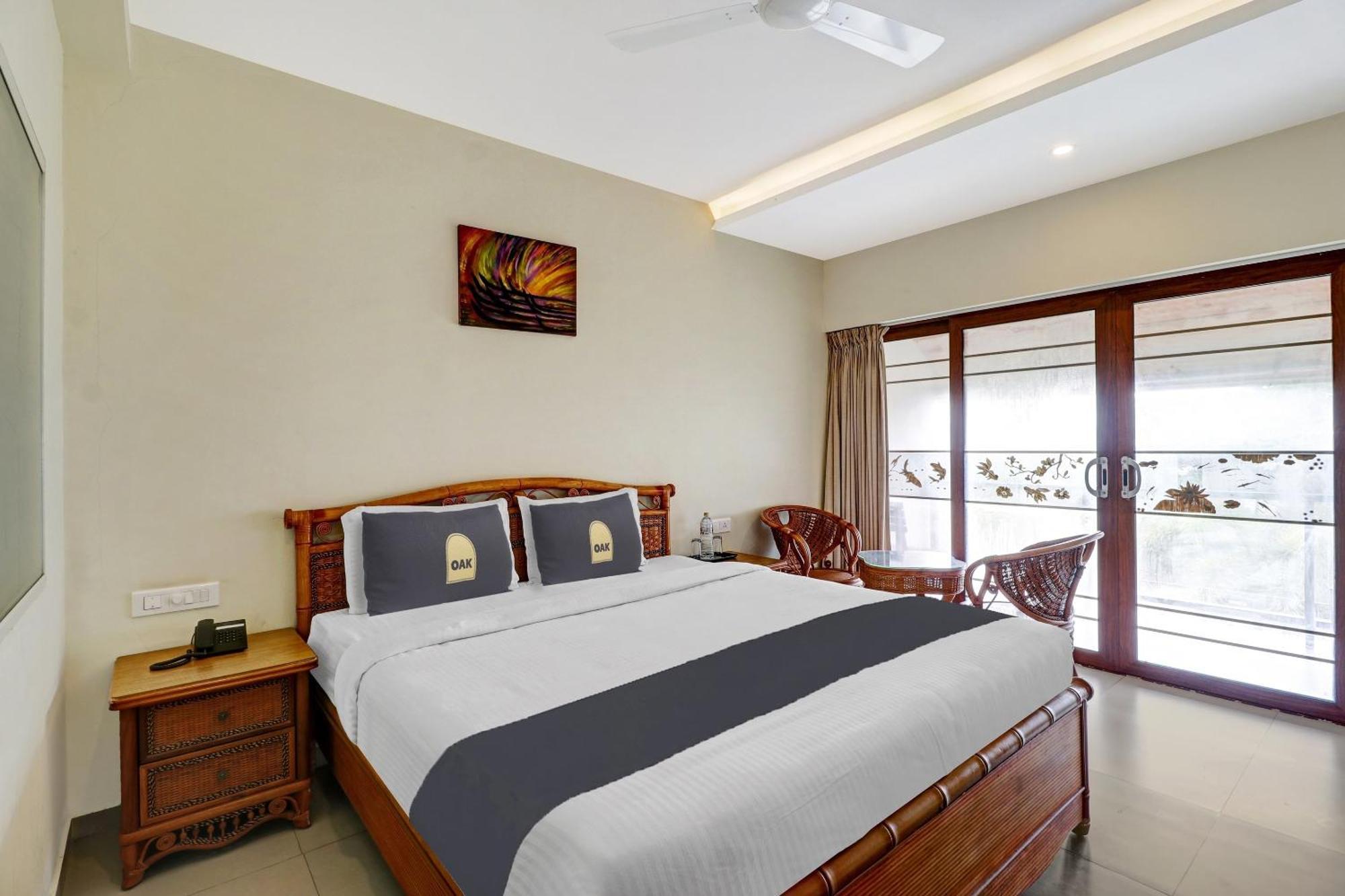 Townhouse Oak Edassery'S Sealine Villa Stay Kochi Kültér fotó