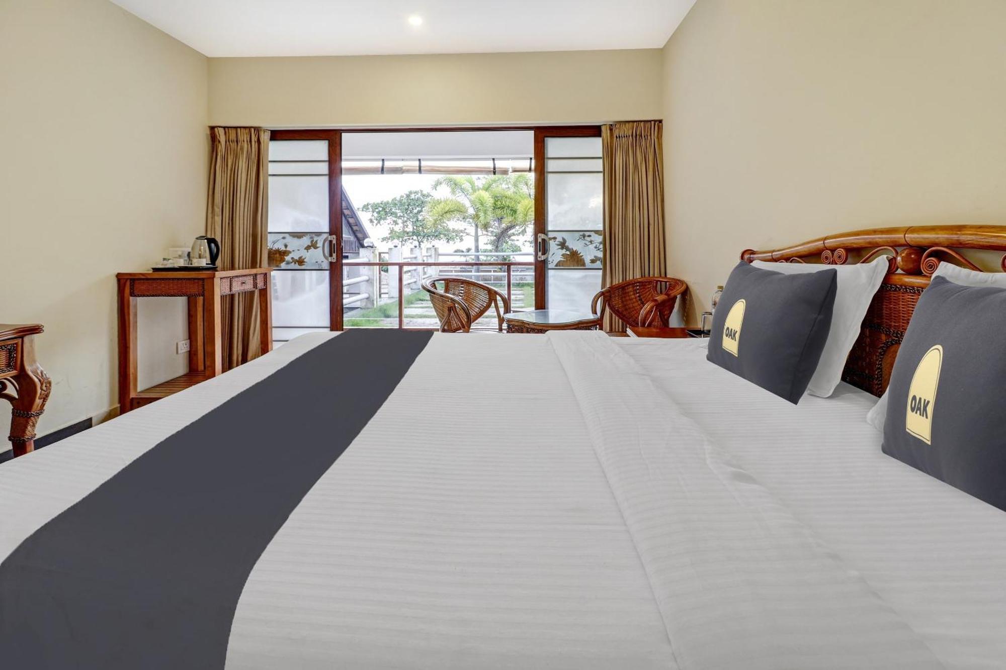 Townhouse Oak Edassery'S Sealine Villa Stay Kochi Kültér fotó