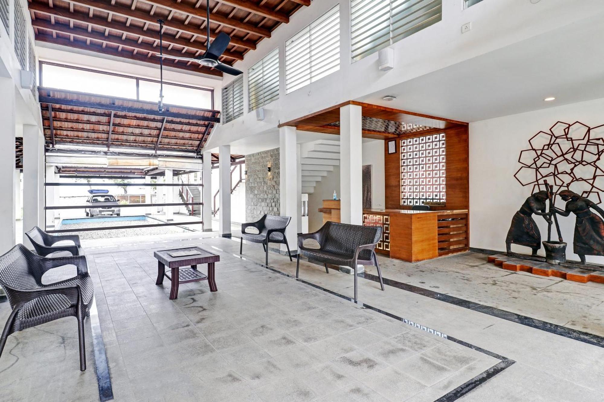 Townhouse Oak Edassery'S Sealine Villa Stay Kochi Kültér fotó