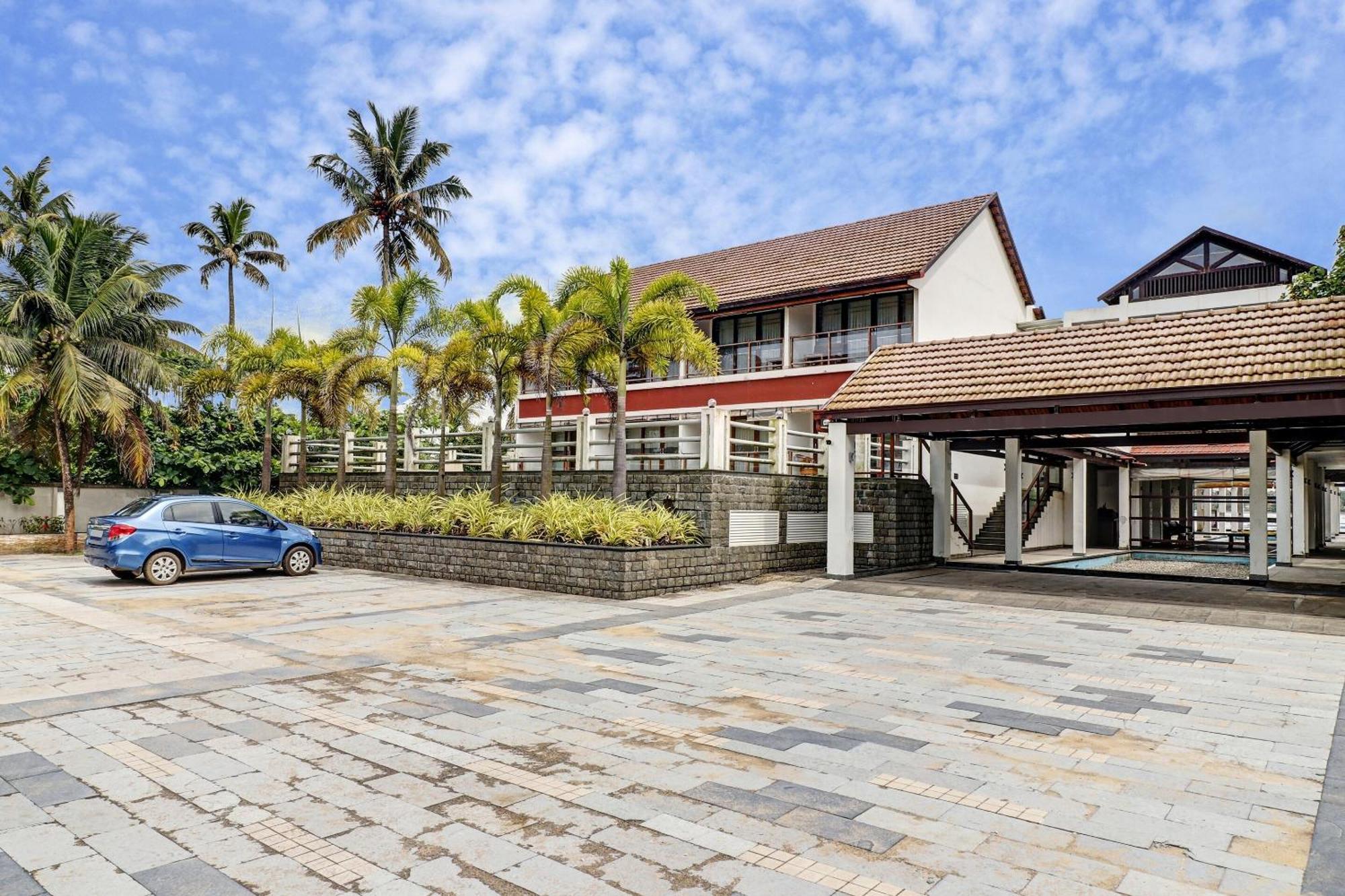 Townhouse Oak Edassery'S Sealine Villa Stay Kochi Kültér fotó