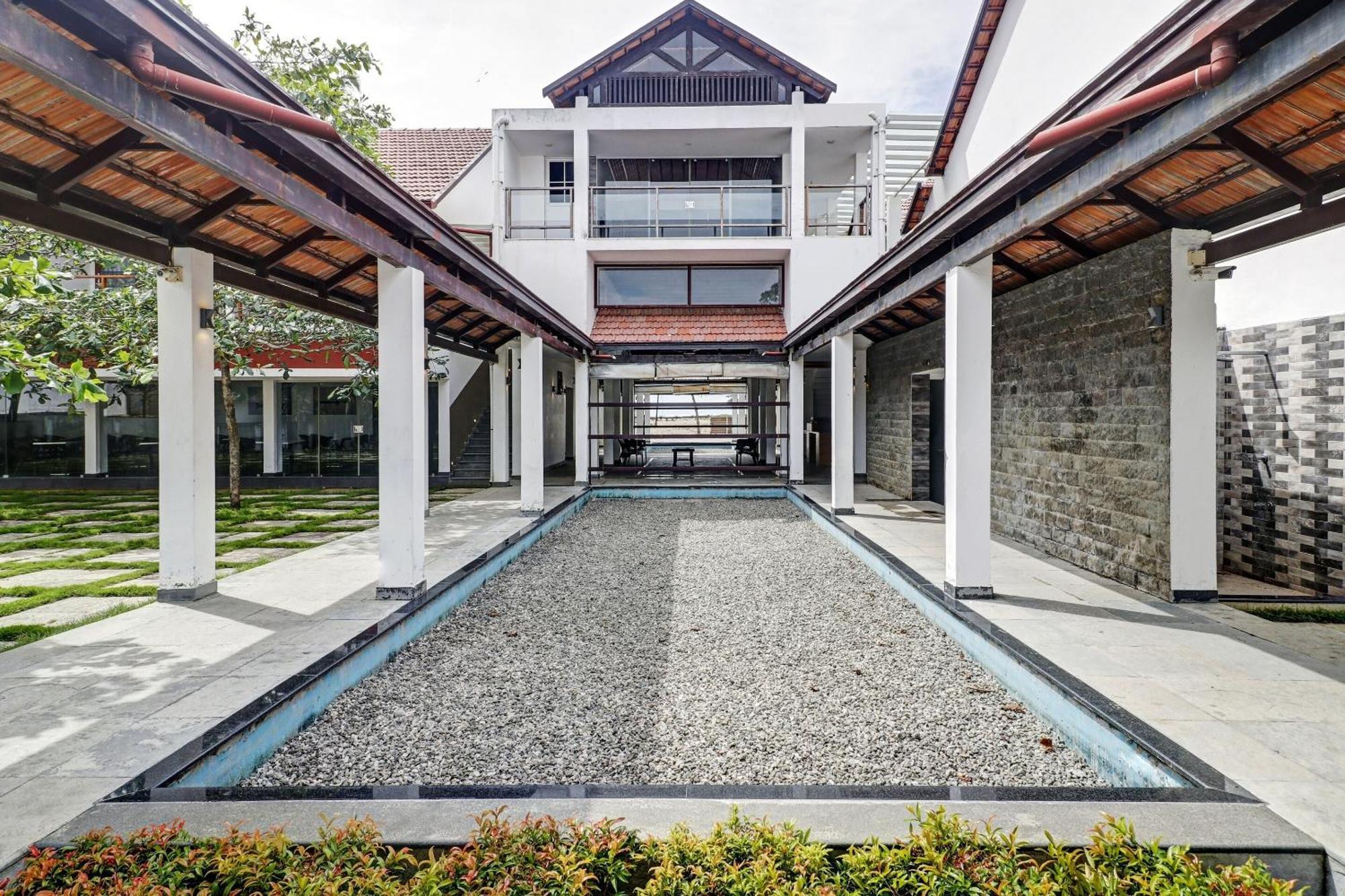 Townhouse Oak Edassery'S Sealine Villa Stay Kochi Kültér fotó