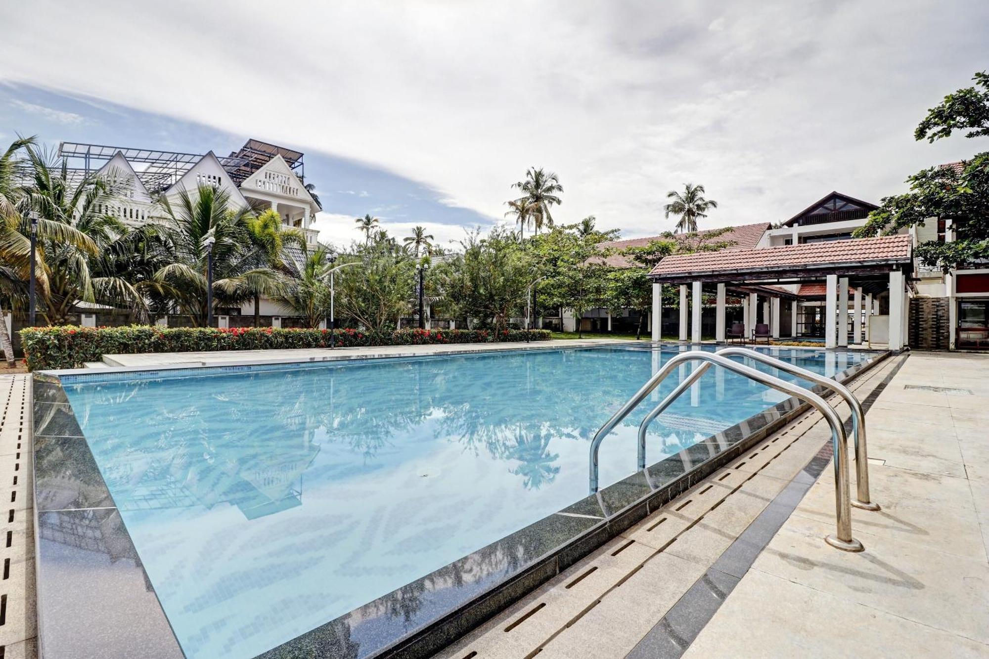 Townhouse Oak Edassery'S Sealine Villa Stay Kochi Kültér fotó