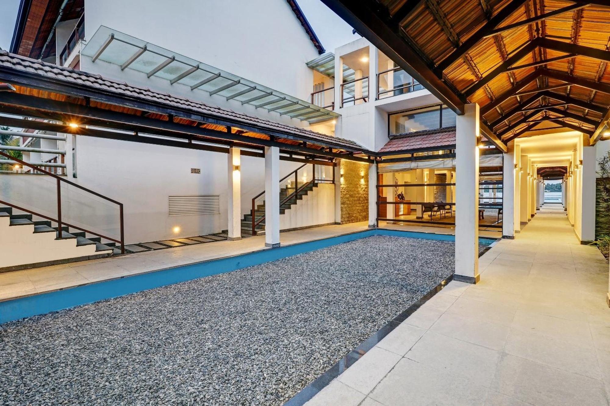 Townhouse Oak Edassery'S Sealine Villa Stay Kochi Kültér fotó