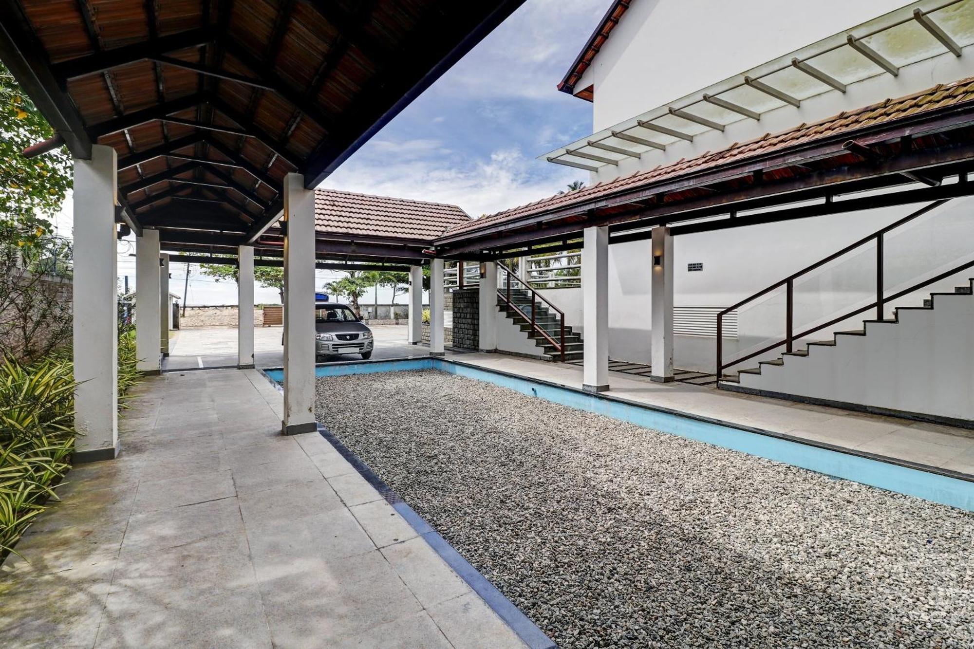 Townhouse Oak Edassery'S Sealine Villa Stay Kochi Kültér fotó